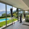 Instalación de Cortinas de Cristal Motorizadas - Imagen 2
